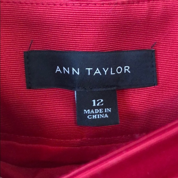 Pleated skirt with pockets - Picture 2 of 4